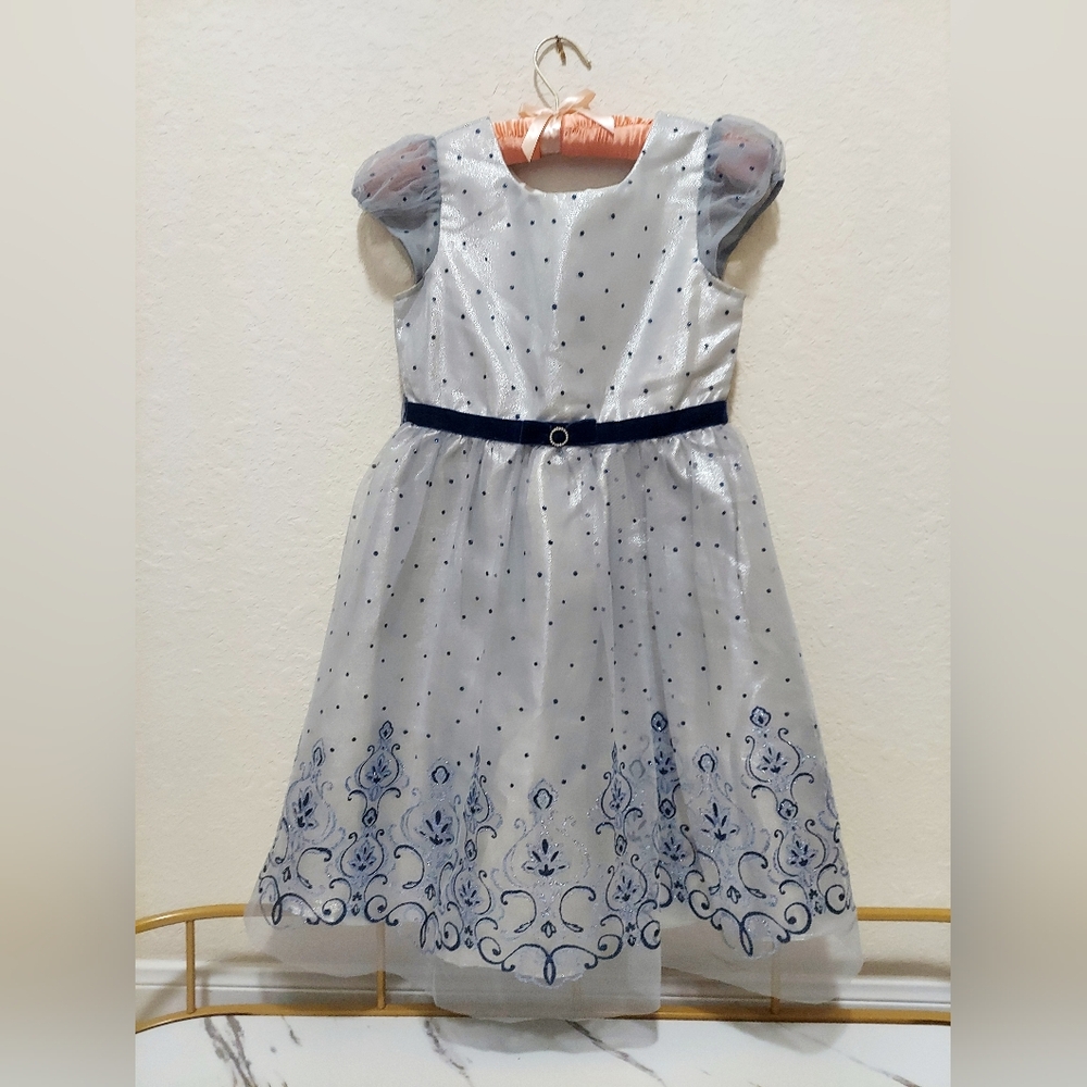 Jonathan Michelle Party/ Dress Silver/Blue Sparkle size 10.